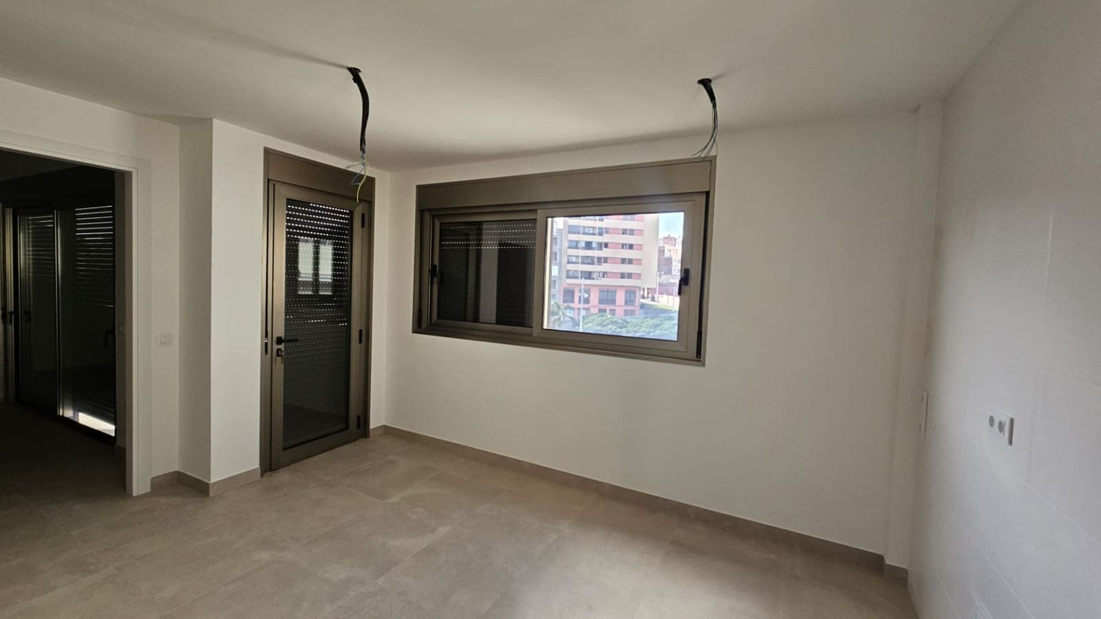 4 bedroom Penthouse for sale in Santa Cruz de Tenerife with garage - € 766,000 (Ref: 9658398)