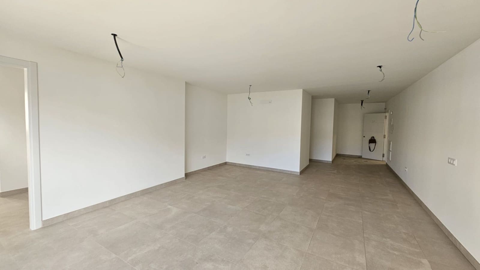 4 bedroom Penthouse for sale in Santa Cruz de Tenerife with garage - € 766,000 (Ref: 9658398)