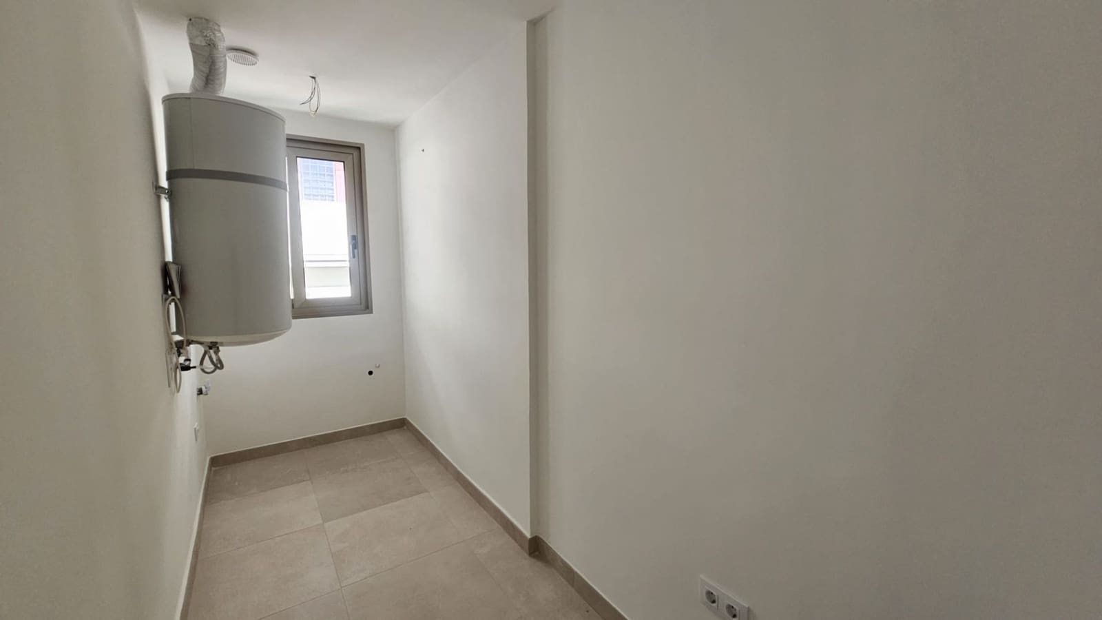 4 bedroom Penthouse for sale in Santa Cruz de Tenerife with garage - € 766,000 (Ref: 9658398)