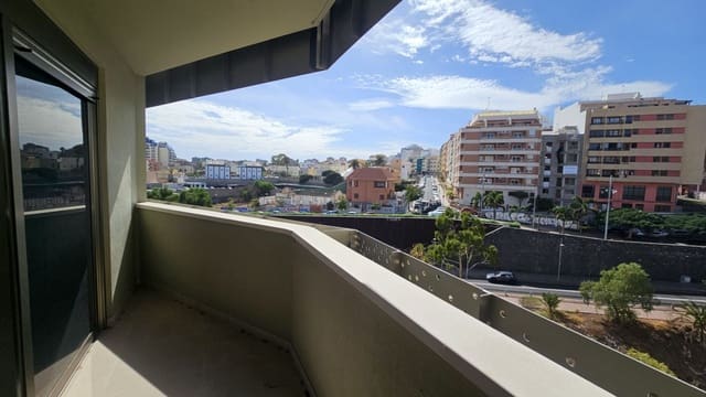 4 soveværelse Penthouse til salg i Santa Cruz de Tenerife med garage - € 766.000 (Ref: 9658398)
