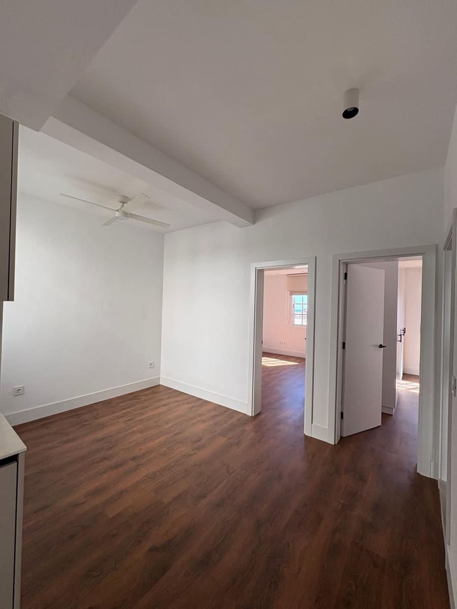 2 slaapkamer Flat te koop in Santa Cruz de Tenerife - € 295.000 (Ref: 9666003)