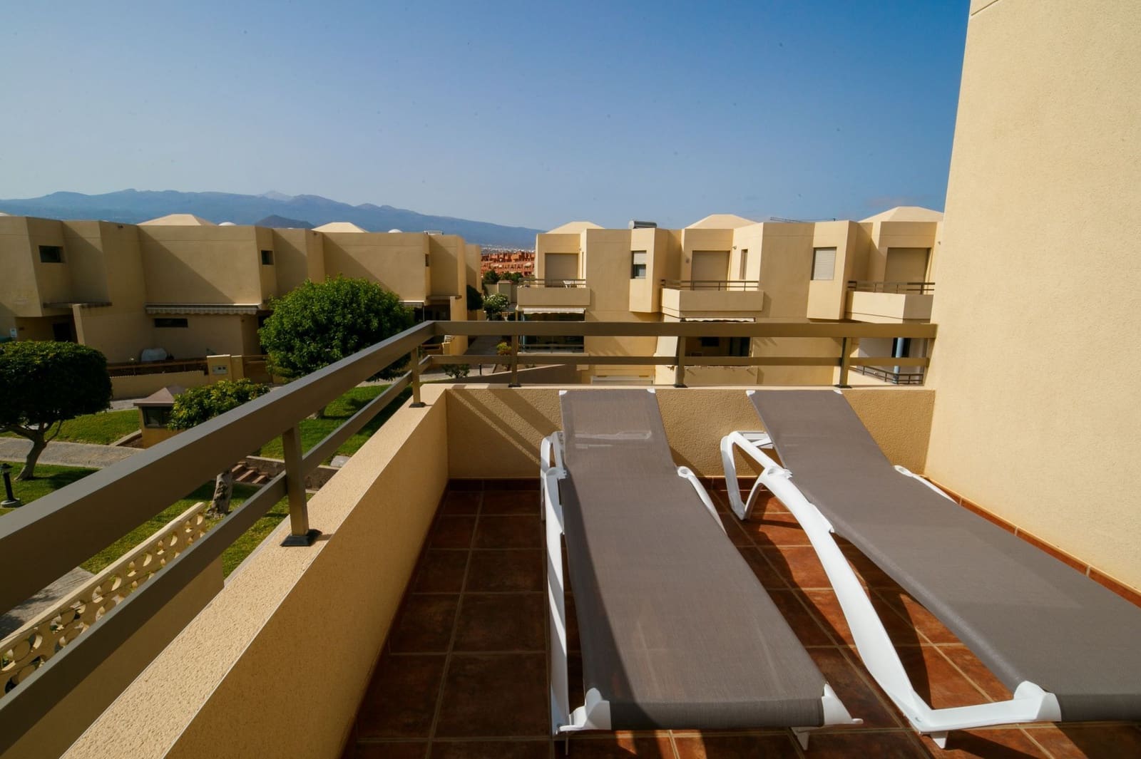 3 bedroom Semi-detached Villa for sale in Granadilla de Abona with pool garage - € 550,000 (Ref: 9694851)