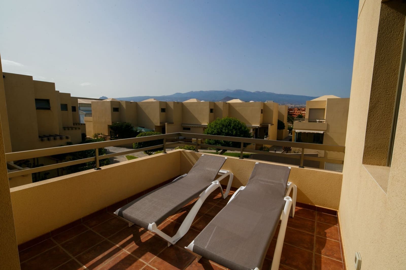 3 bedroom Semi-detached Villa for sale in Granadilla de Abona with pool garage - € 550,000 (Ref: 9694851)