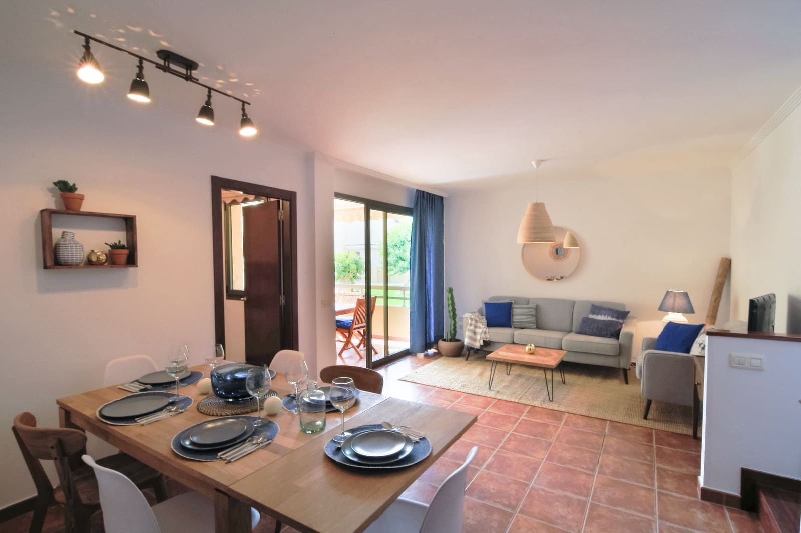 3 bedroom Semi-detached Villa for sale in Granadilla de Abona with pool garage - € 550,000 (Ref: 9694851)