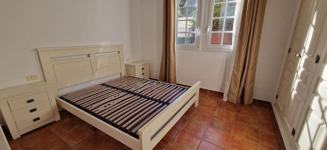 2 makuuhuone Asunto myytävänä paikassa La Quinta, Santa Ursula mukana uima-altaan - 265 000 € (Ref: 9726409)