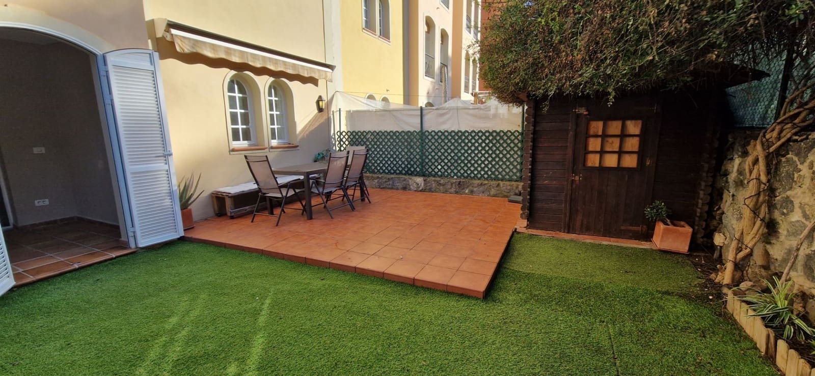 2 bedroom Flat for sale in La Quinta with pool - € 265,000 (Ref: 9726409)