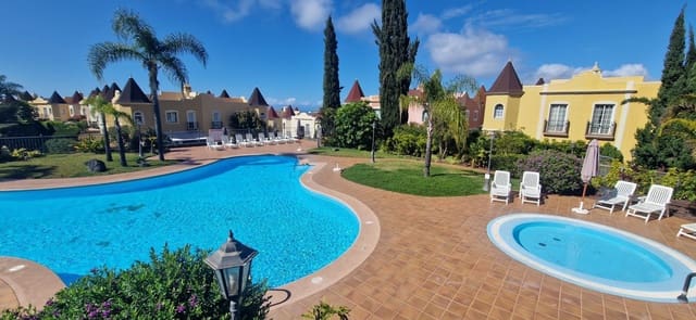 2 makuuhuone Asunto myytävänä paikassa La Quinta, Santa Ursula mukana uima-altaan - 265 000 € (Ref: 9726409)