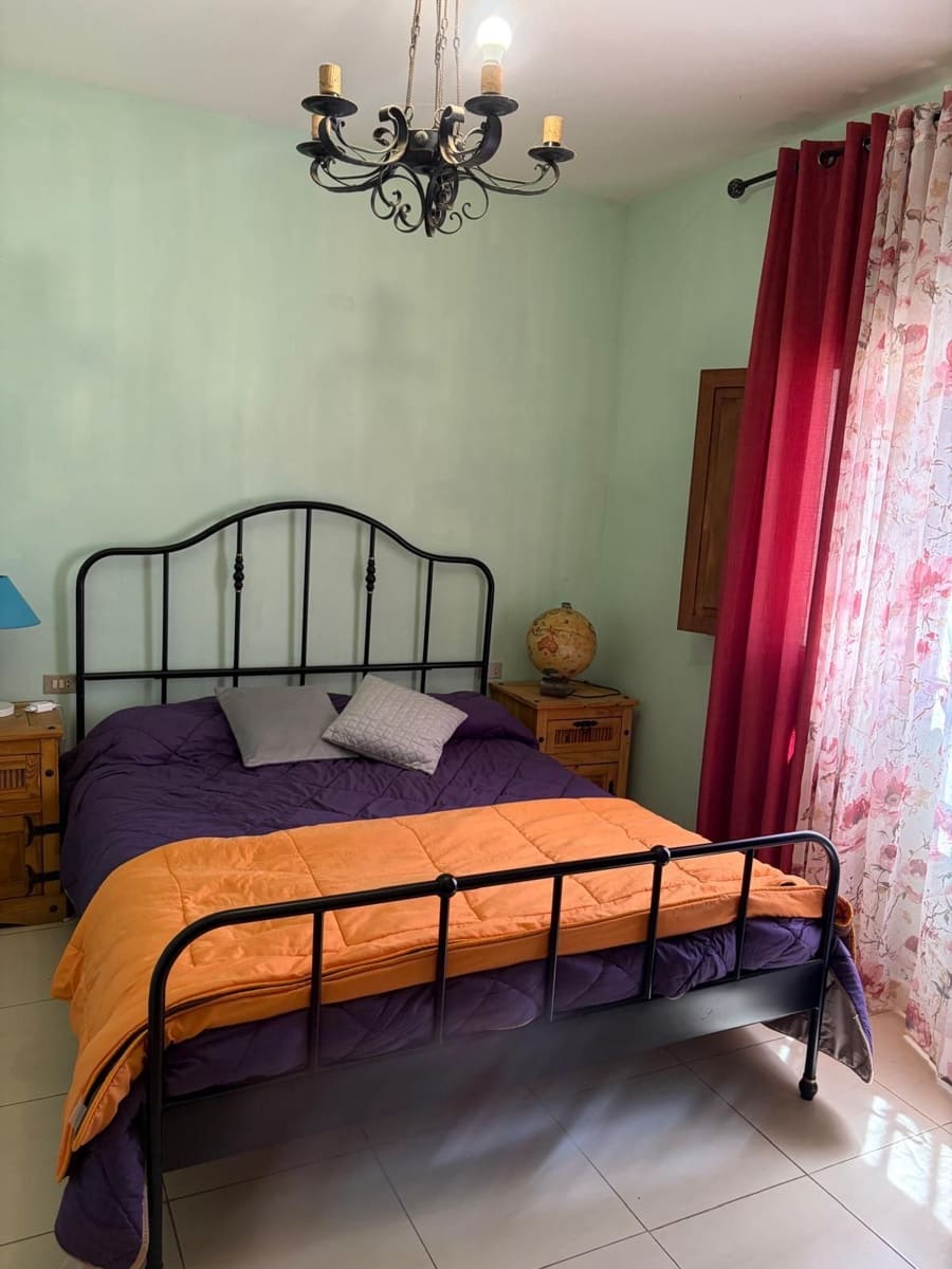 5 bedroom Villa for sale in Tacoronte - € 480,000 (Ref: 9731713)