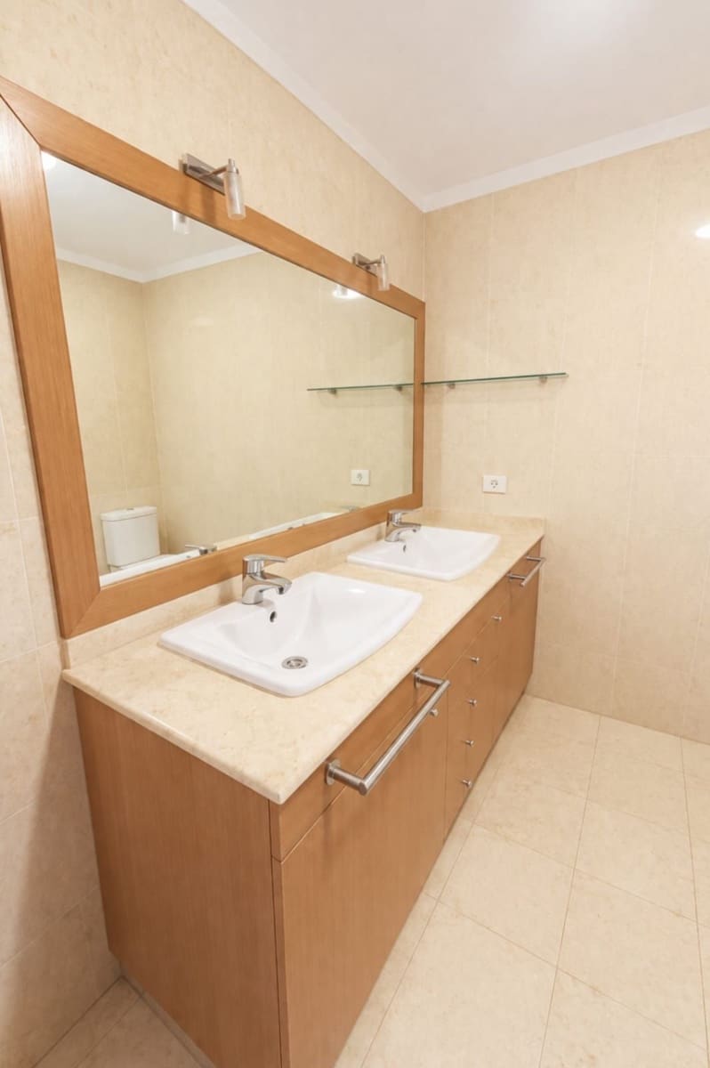 3 soveværelse Byhus til salg i Santa Cruz de Tenerife med garage - € 1.050.000 (Ref: 9790728)