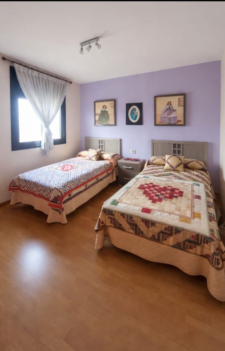 3 soveværelse Byhus til salg i Santa Cruz de Tenerife med garage - € 1.050.000 (Ref: 9790728)