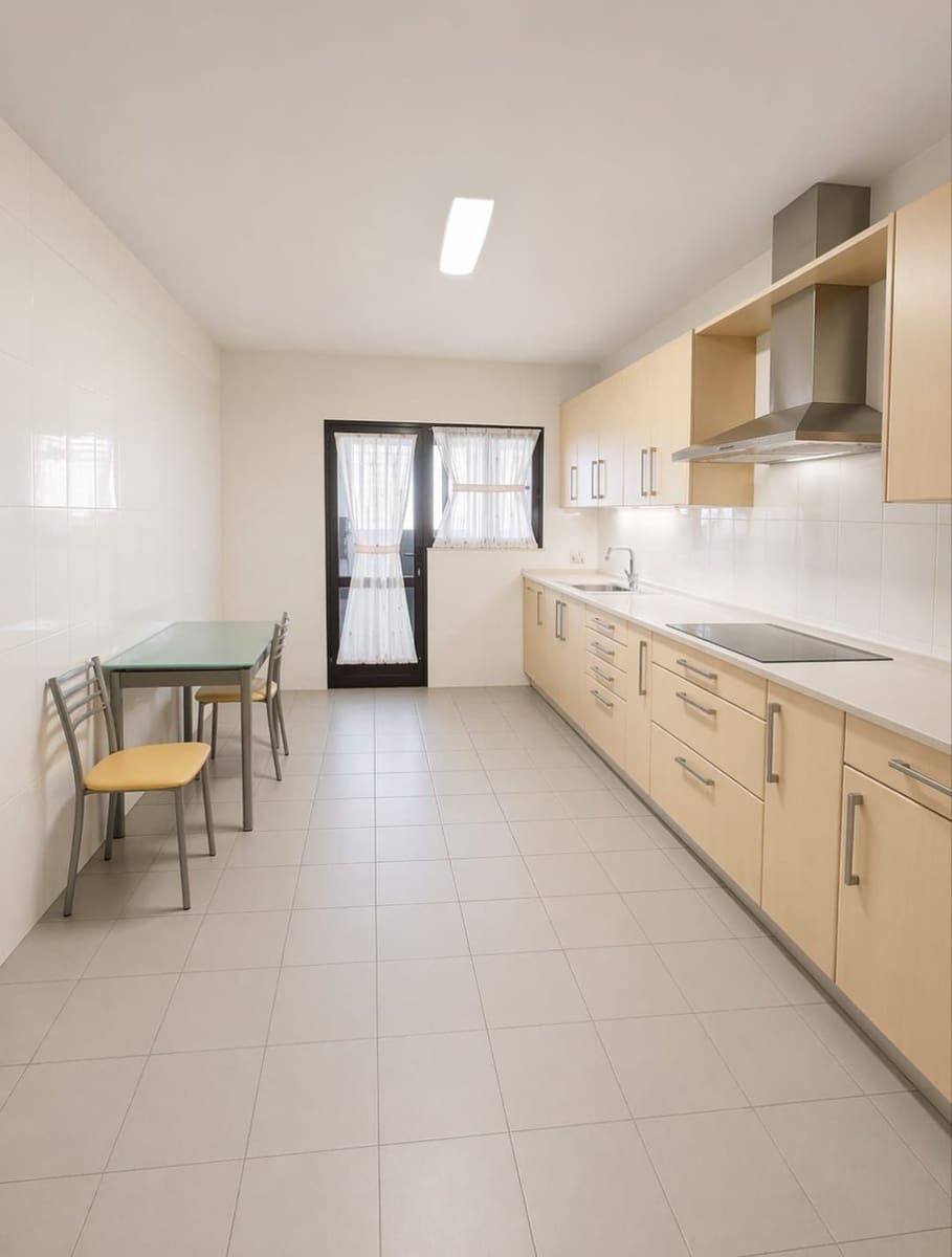 3 bedroom Townhouse for sale in Santa Cruz de Tenerife with garage - € 1,050,000 (Ref: 9790728)