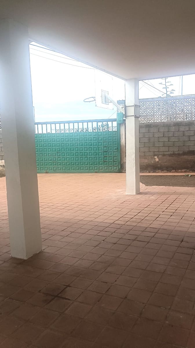 4 bedroom Villa for sale in Candelaria with pool garage - € 670,000 (Ref: 9849068)