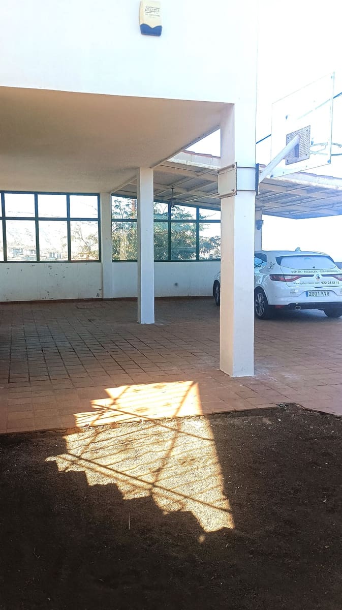4 bedroom Villa for sale in Candelaria with pool garage - € 670,000 (Ref: 9849068)