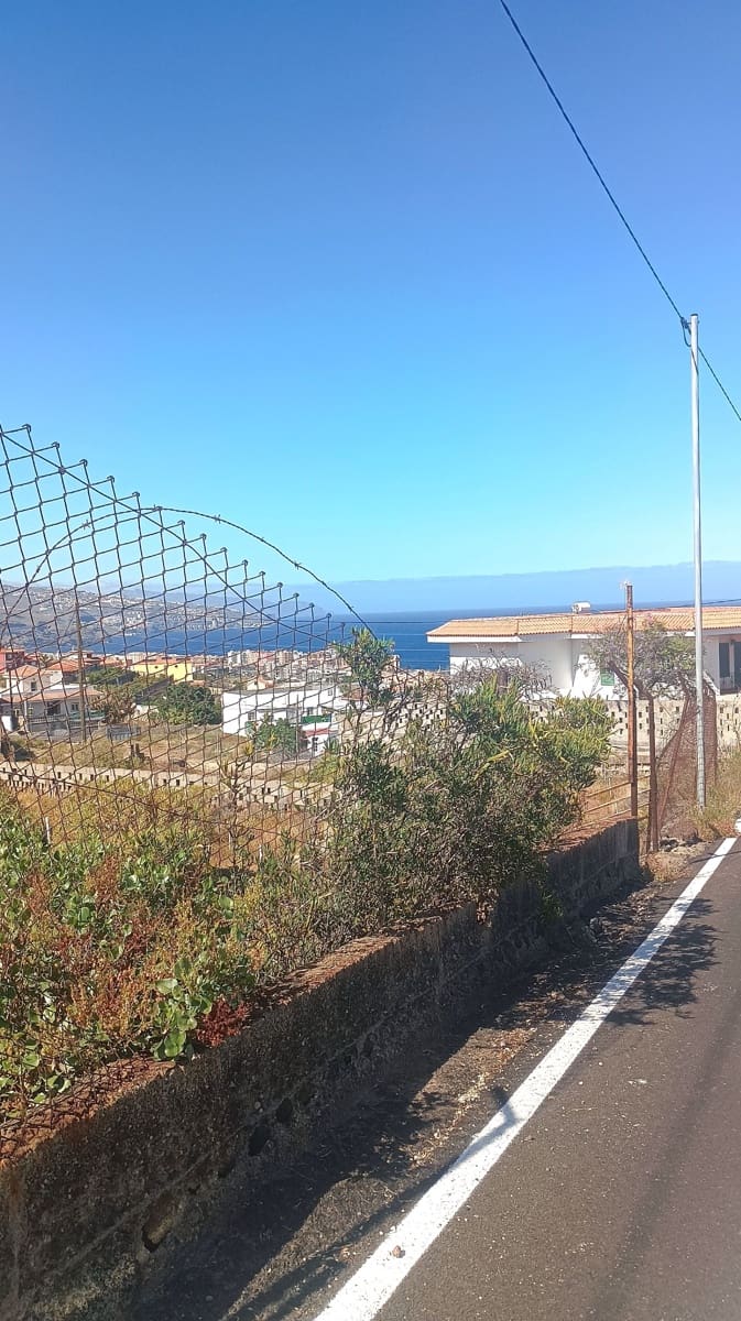 4 bedroom Villa for sale in Candelaria with pool garage - € 670,000 (Ref: 9849068)