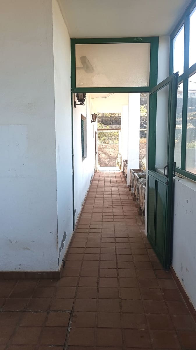 4 bedroom Villa for sale in Candelaria with pool garage - € 670,000 (Ref: 9849068)