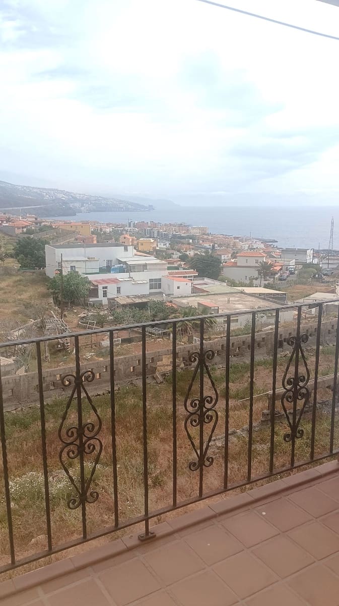 4 bedroom Villa for sale in Candelaria with pool garage - € 670,000 (Ref: 9849068)