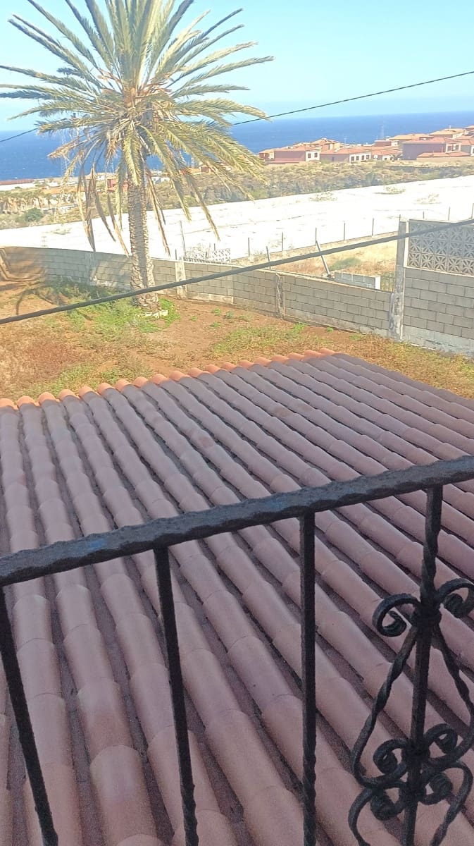 4 bedroom Villa for sale in Candelaria with pool garage - € 670,000 (Ref: 9849068)