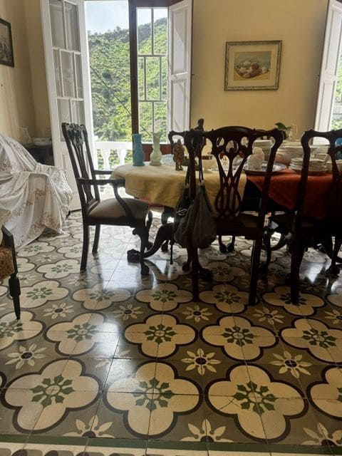 9 bedroom Townhouse for sale in Hermigua - € 375,000 (Ref: 9855029)