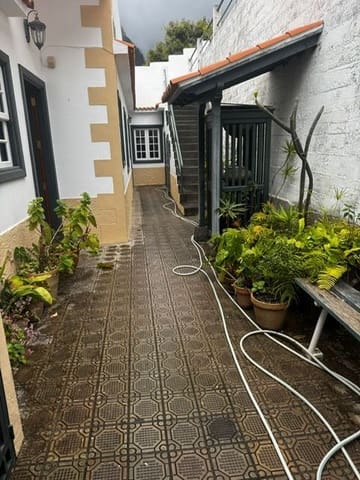 9 bedroom Townhouse for sale in Hermigua - € 375,000 (Ref: 9855029)