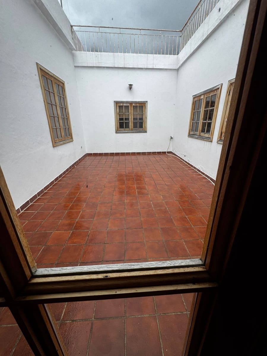 9 bedroom Townhouse for sale in Hermigua - € 375,000 (Ref: 9855029)