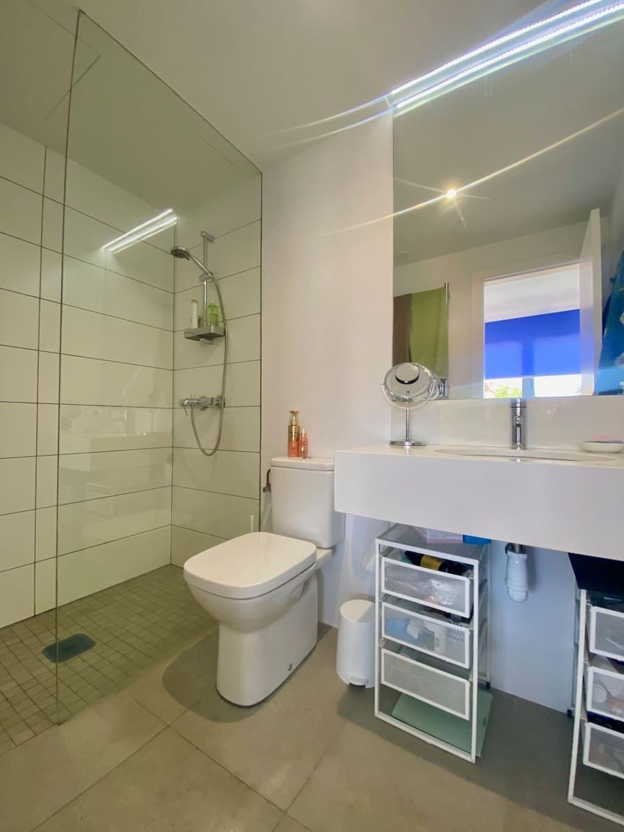 3 bedroom Flat for sale in Santa Cruz de Tenerife with garage - € 534,000 (Ref: 9861607)