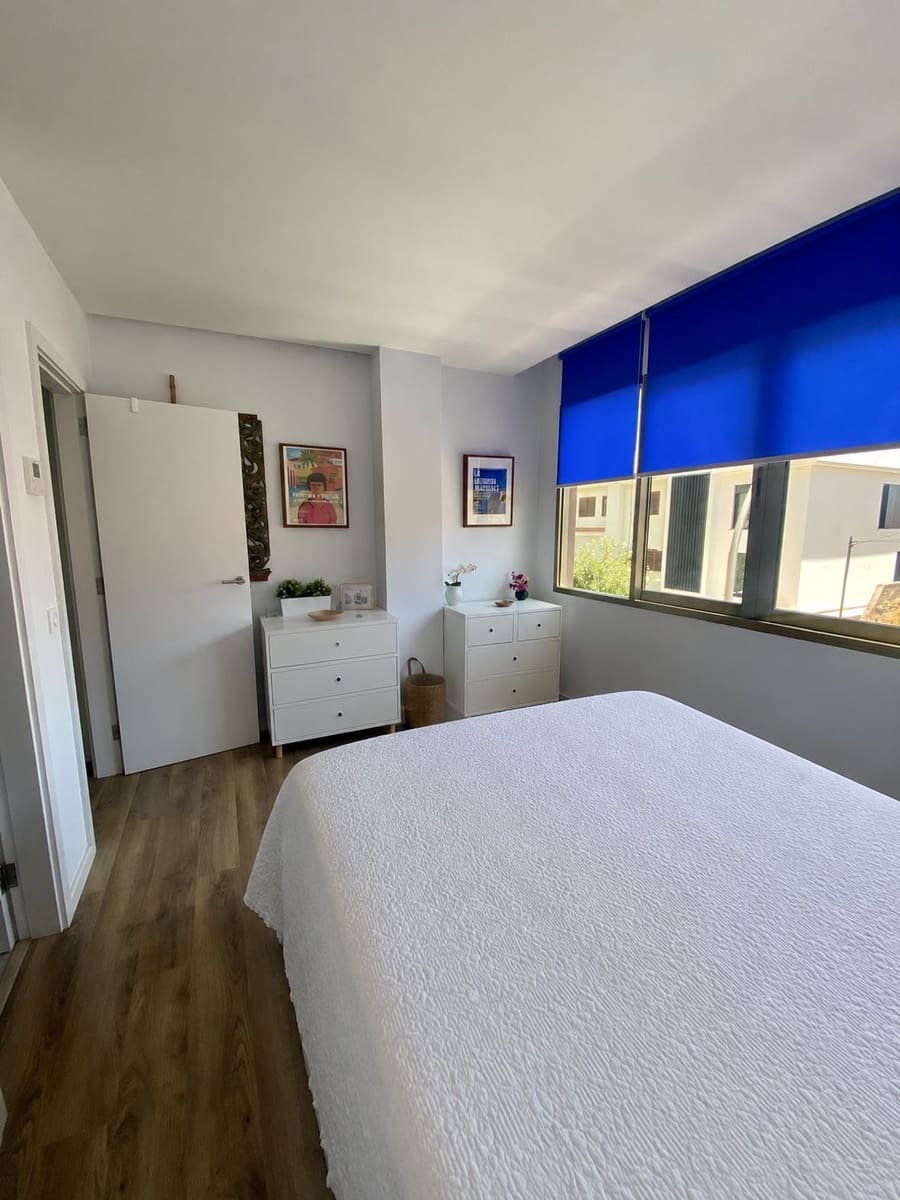 3 bedroom Flat for sale in Santa Cruz de Tenerife with garage - € 534,000 (Ref: 9861607)