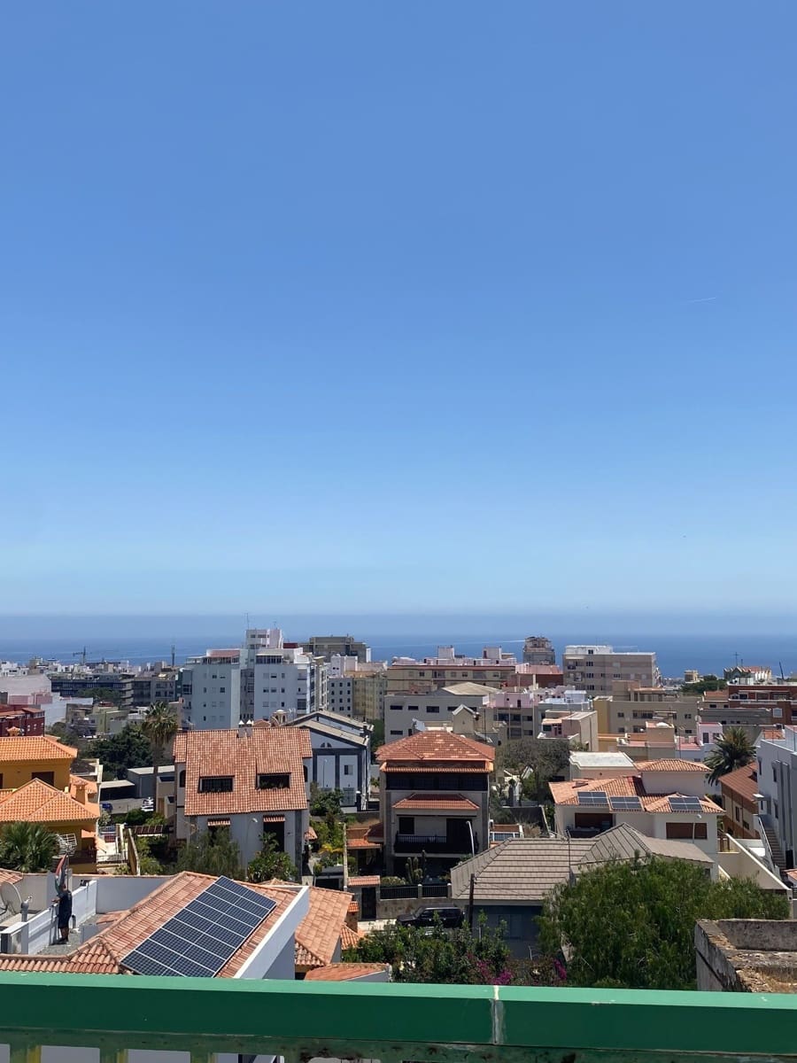 3 bedroom Flat for sale in Santa Cruz de Tenerife with garage - € 534,000 (Ref: 9861607)