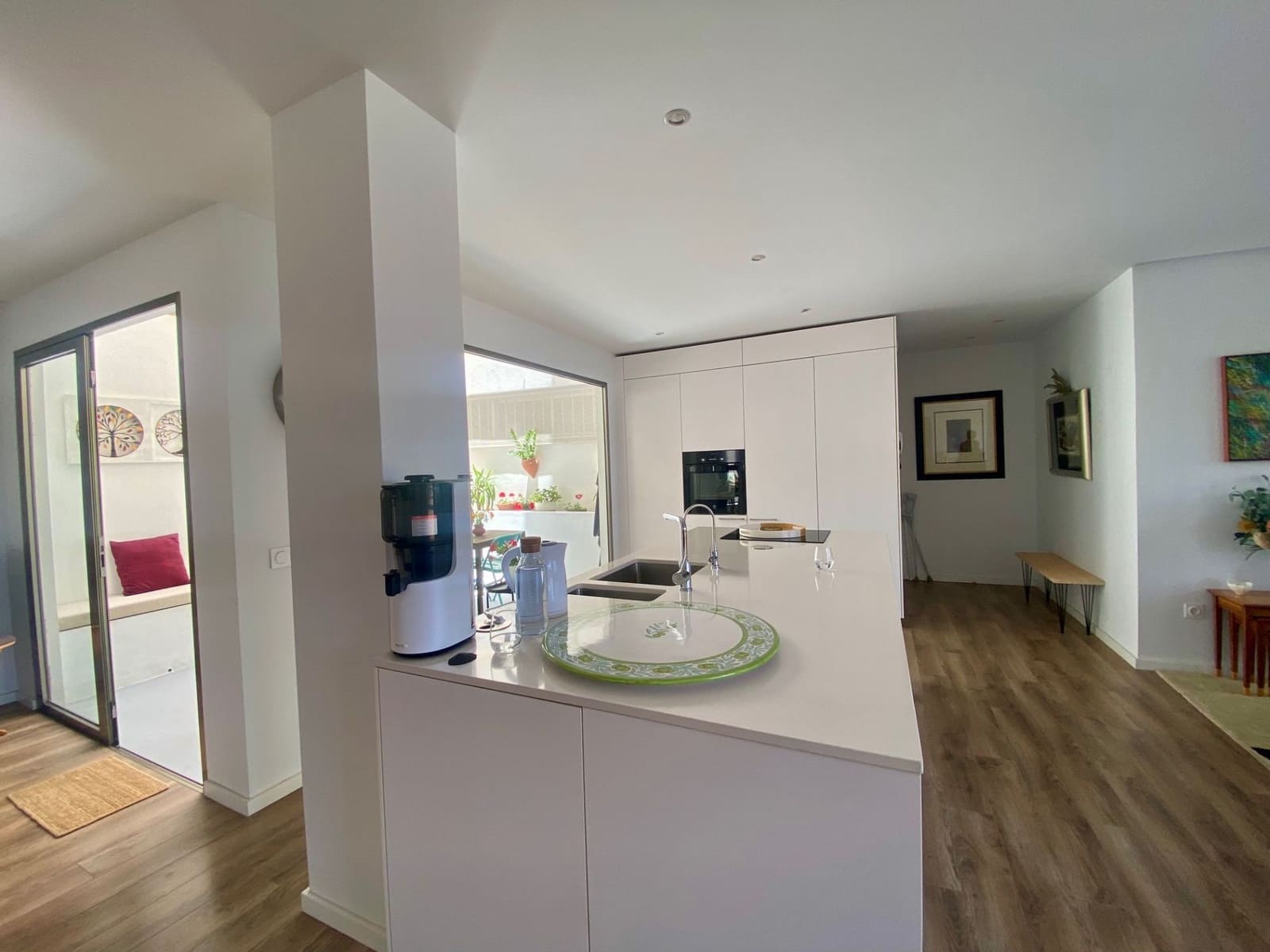 3 bedroom Flat for sale in Santa Cruz de Tenerife with garage - € 534,000 (Ref: 9861607)