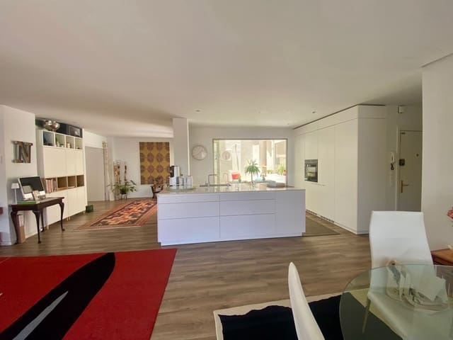 3 makuuhuone Asunto myytävänä paikassa Chapatal, Santa Cruz de Tenerife mukana 
autotalli - 534 000 € (Ref: 9861607)