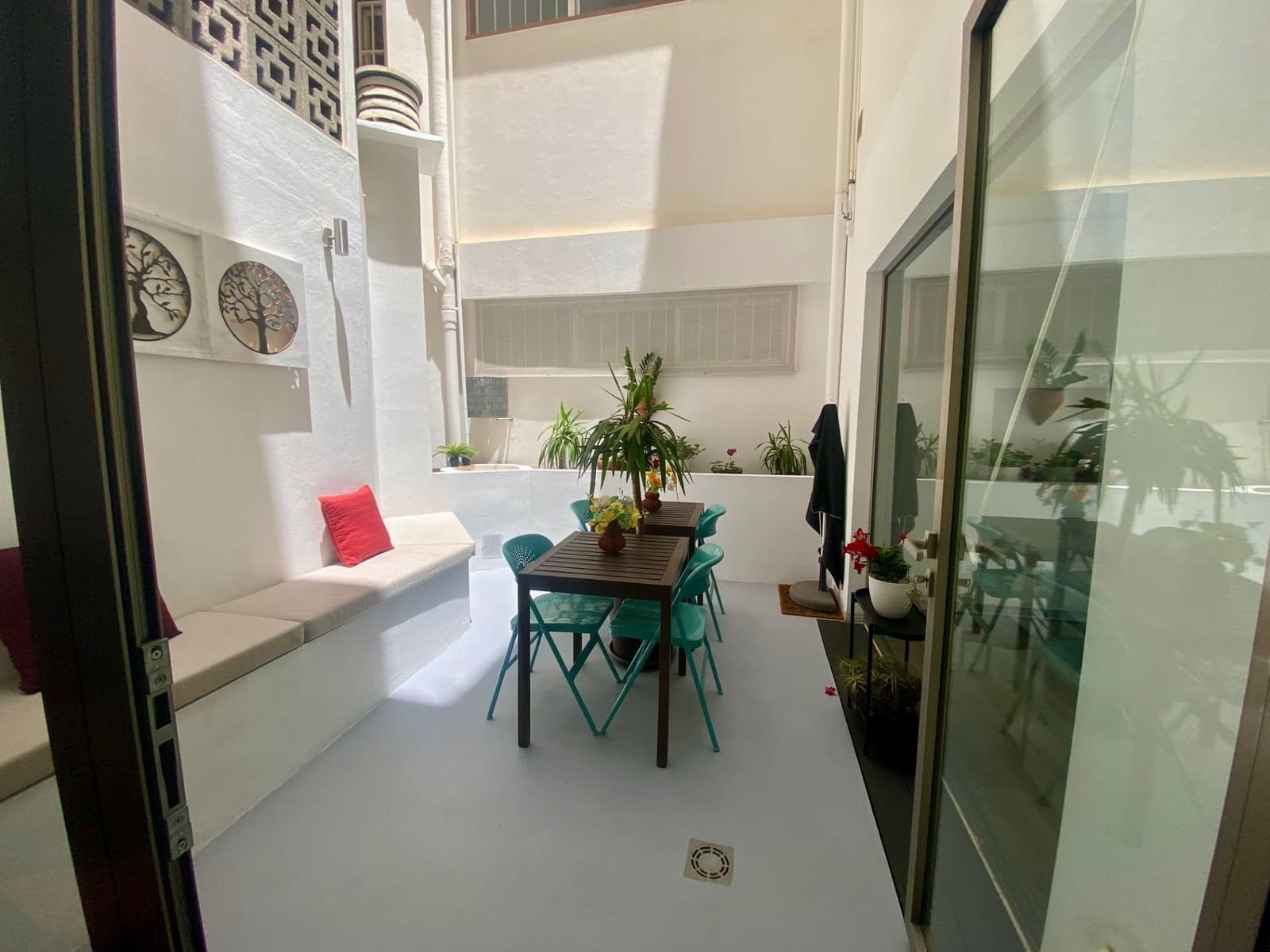 3 bedroom Flat for sale in Santa Cruz de Tenerife with garage - € 534,000 (Ref: 9861607)