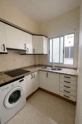 3 bedroom Flat for sale in Zona Rambla, Santa Cruz de Tenerife - € 217,000 (Ref: 9903807)