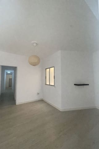 3 bedroom Flat for sale in Zona Rambla, Santa Cruz de Tenerife - € 217,000 (Ref: 9903807)