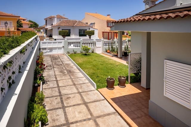 4 sovrum Villa till salu i Tegueste med garage - 650 000 € (Ref: 9974717)