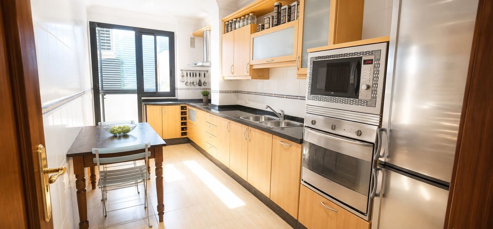 3 soveværelse Lejlighed til salg i Santa Cruz de Tenerife med garage - € 485.000 (Ref: 9986447)