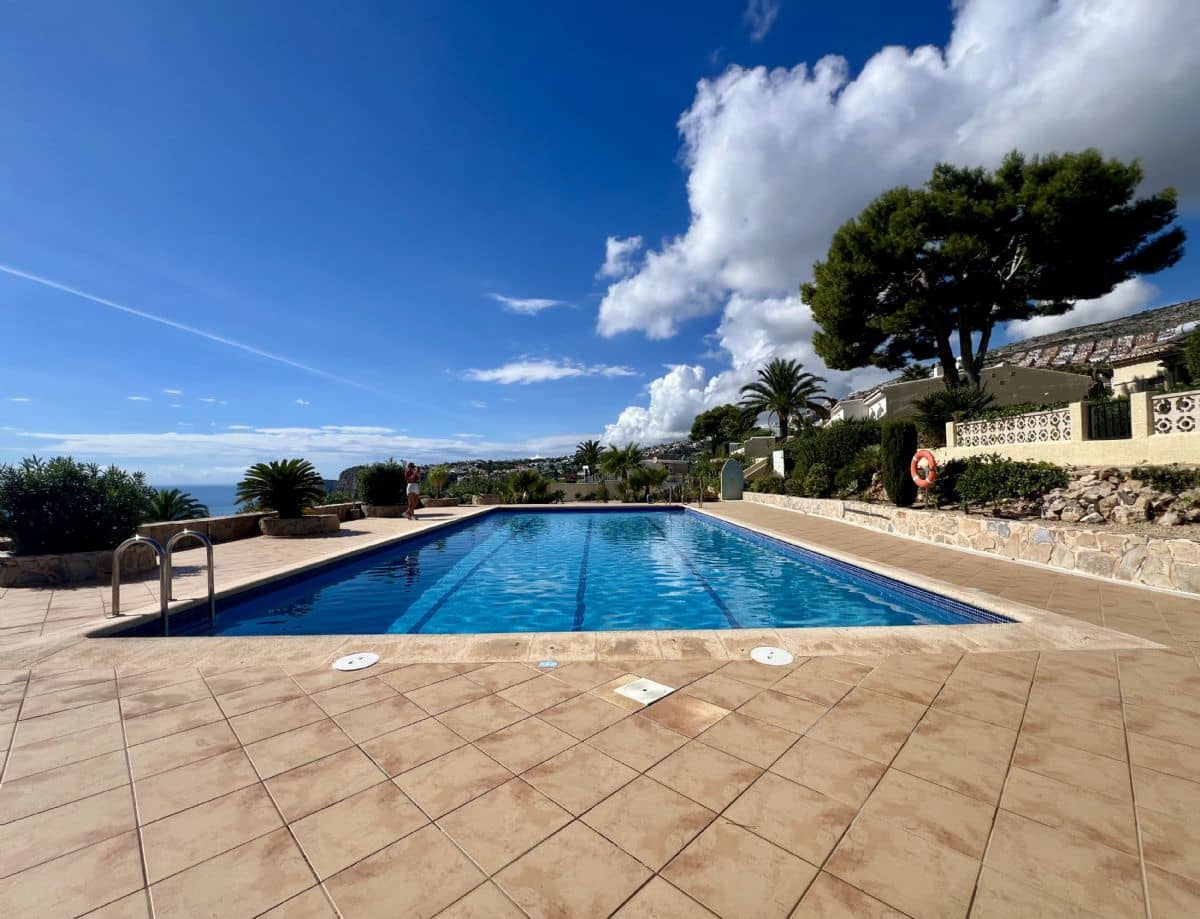 2 bedroom Apartment for sale in Benitachell / Benitatxell with pool - € 399,000 (Ref: 10114442)