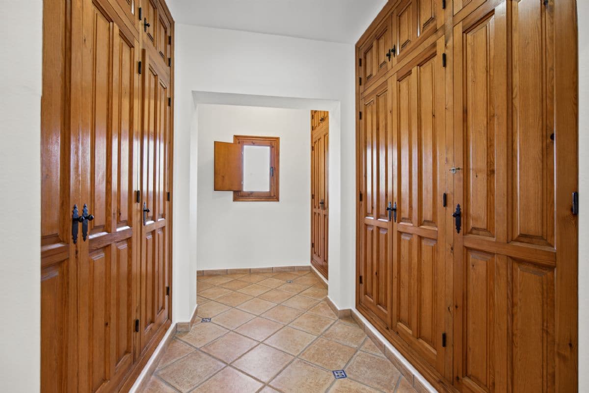 5 soverom Villa til salgs i Benissa med svømmebasseng garasje - € 990 000 (Ref: 10179702)