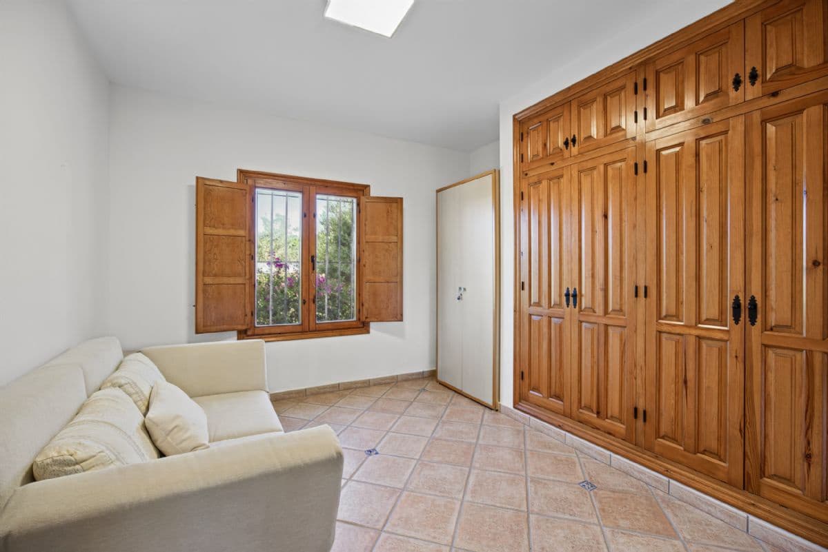 5 soverom Villa til salgs i Benissa med svømmebasseng garasje - € 990 000 (Ref: 10179702)