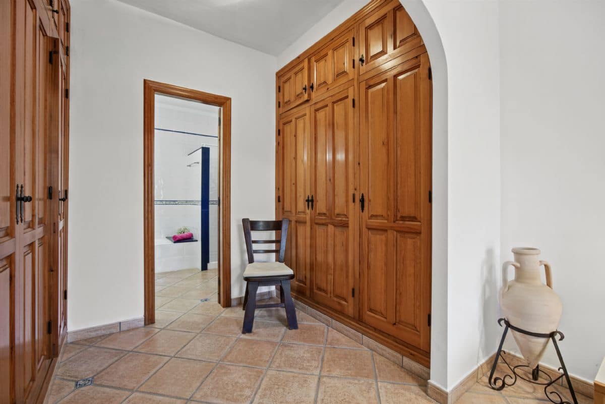 5 soverom Villa til salgs i Benissa med svømmebasseng garasje - € 990 000 (Ref: 10179702)