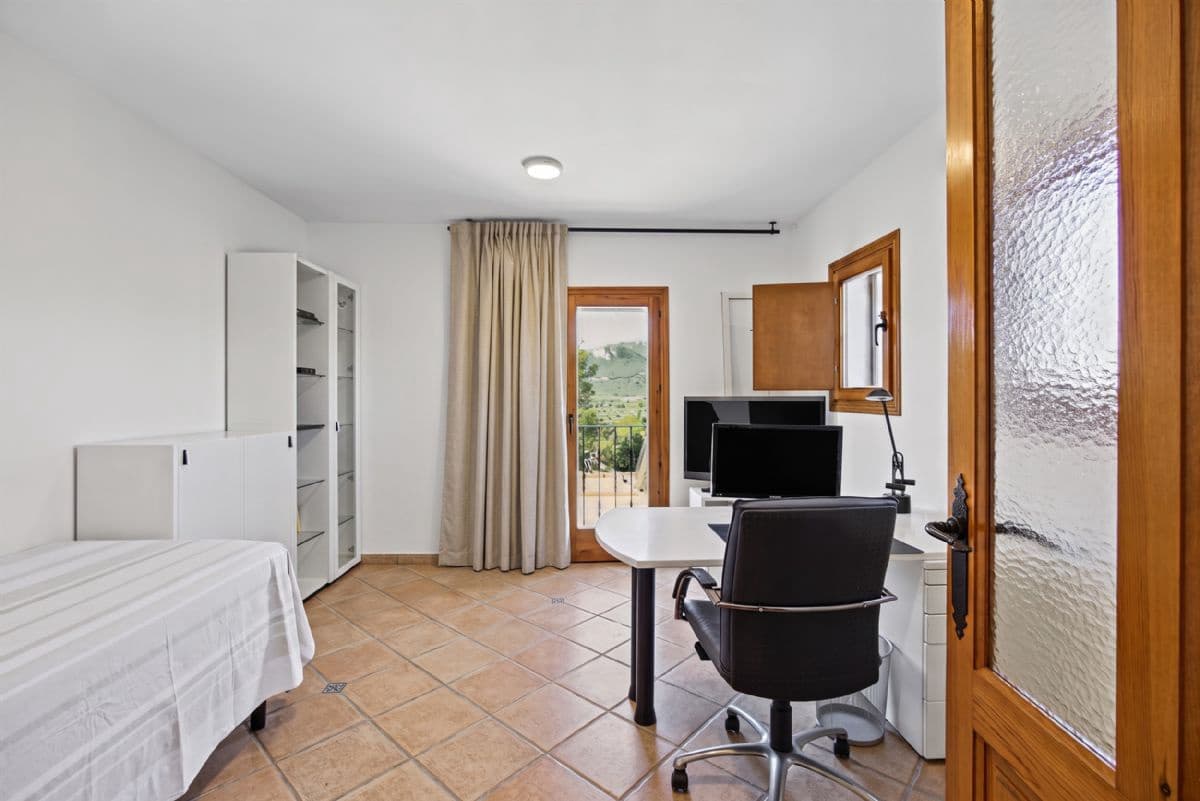 5 soverom Villa til salgs i Benissa med svømmebasseng garasje - € 990 000 (Ref: 10179702)