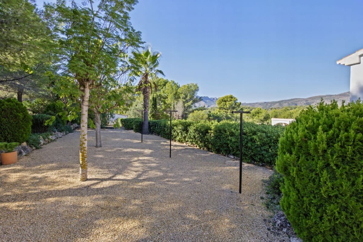 5 soverom Villa til salgs i Benissa med svømmebasseng garasje - € 990 000 (Ref: 10179702)