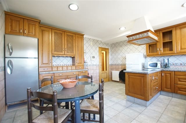 11 Zimmer Villa zu verkaufen in Benissa mit Pool - 680.000 € (Ref: 7710750)