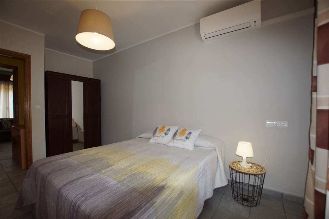 11 Zimmer Villa zu verkaufen in Benissa mit Pool - 680.000 € (Ref: 7710750)