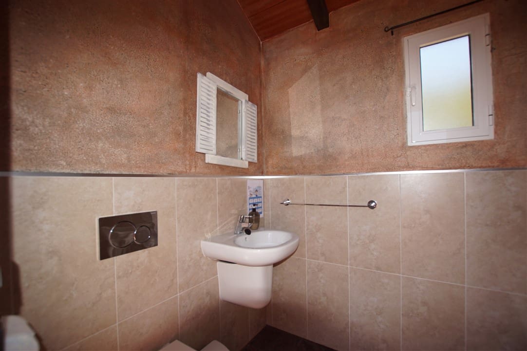 11 Zimmer Villa zu verkaufen in Benissa mit Pool - 680.000 € (Ref: 7710750)