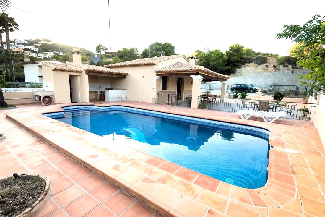 2 chambre Villa/Maison à vendre à Calpe / Calp avec piscine - 490 000 € (Ref: 7902821)