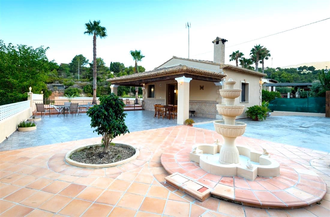 2 chambre Villa/Maison à vendre à Calpe / Calp avec piscine - 490 000 € (Ref: 7902821)