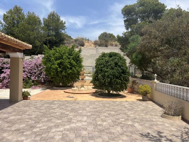 2 bedroom Villa for sale in Gargasindi, Calpe / Calp with pool - € 490,000 (Ref: 7902821)