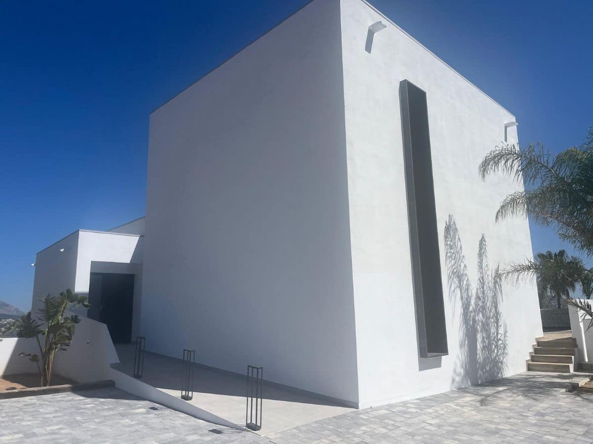 3 bedroom Villa for sale in Moraira with pool - € 2,250,000 (Ref: 7912018)