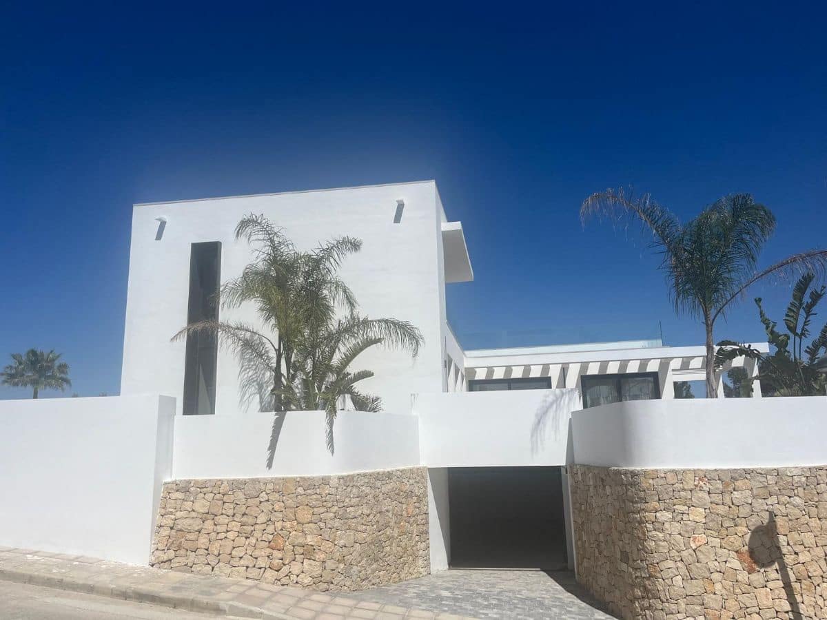 3 bedroom Villa for sale in Moraira with pool - € 2,250,000 (Ref: 7912018)