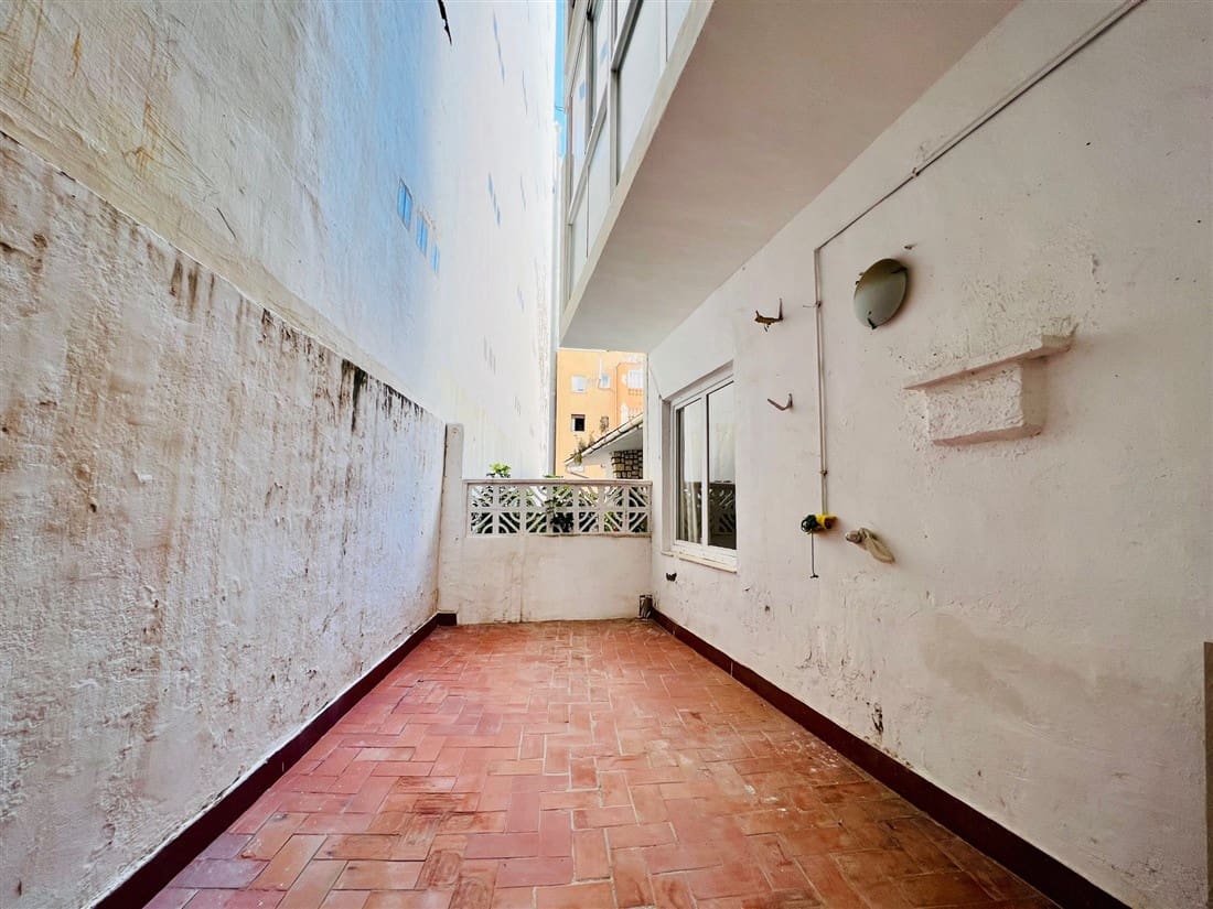 Bar/Restaurante de 2 habitaciones en Calpe / Calp en venta con piscina - 250.000 € (Ref: 7994135)