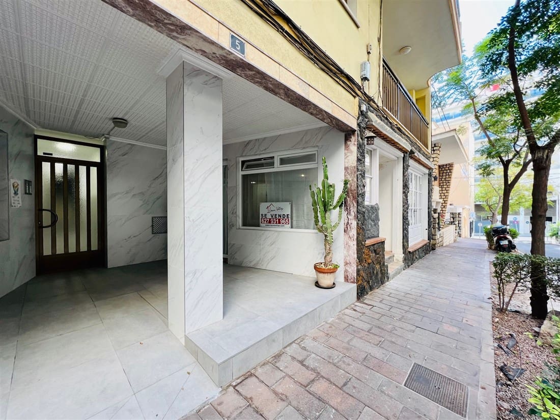 Bar/Restaurante de 2 habitaciones en Calpe / Calp en venta con piscina - 250.000 € (Ref: 7994135)